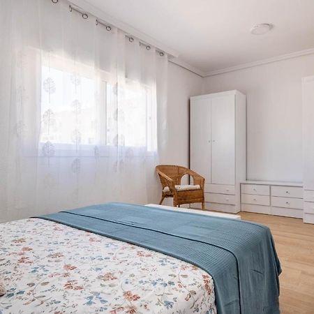 Apartamento Isbilya Севилья Экстерьер фото