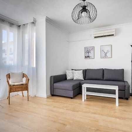 Apartamento Isbilya Севилья Экстерьер фото