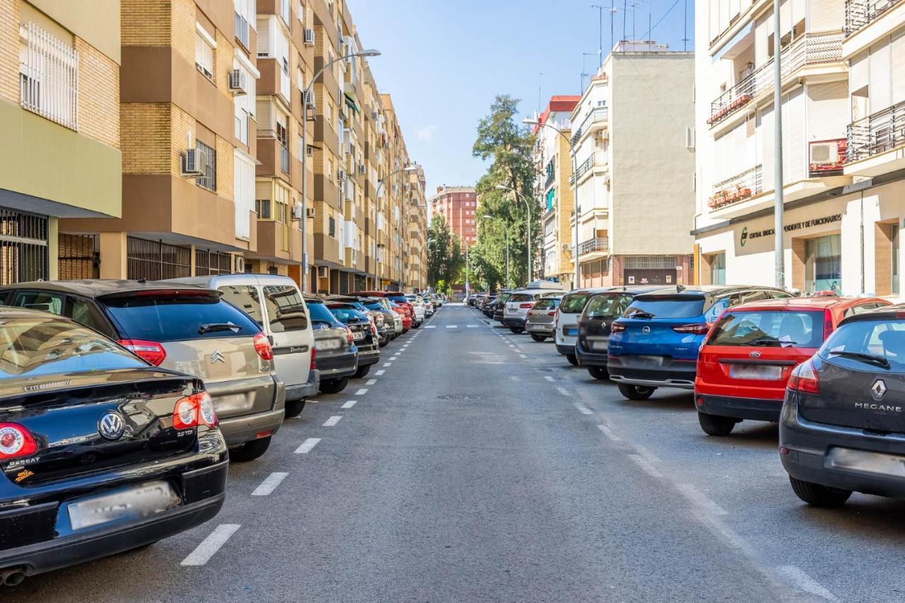 Apartamento Isbilya Севилья Экстерьер фото